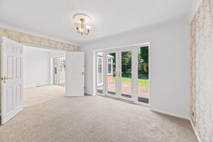 Dining Room- click for photo gallery